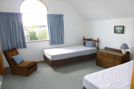 Photo of property in 1/21 Huntingdon Place, Avonhead, Christchurch, 8042