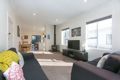Photo of property in 12 Richmond Street, Fitzroy, New Plymouth, 4312