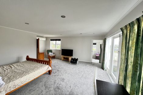 Photo of property in 14 Isobel Road, Greenhithe, Auckland, 0632