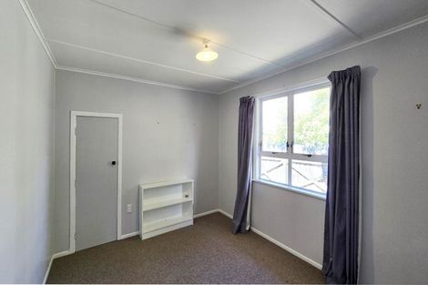 Photo of property in 11a Hinton Road, Taradale, Napier, 4112