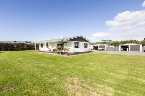 Photo of property in 19 Waipureku Street, Clive, 4102