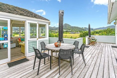 Photo of property in Cotswold Cottage B & B, 46 Maramarahi Road, Thames, 3578