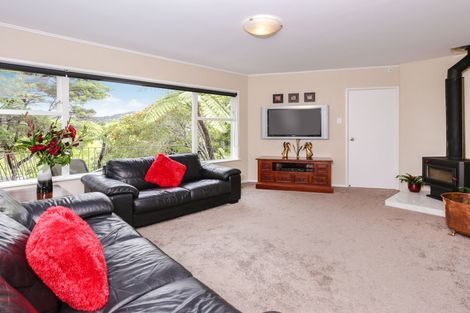 Photo of property in 44 Rimutaka Place, Titirangi, Auckland, 0604