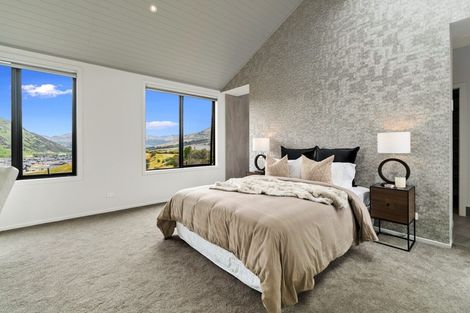Photo of property in 44 Orford Drive, Jacks Point, Queenstown, 9371