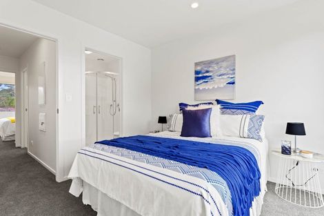 Photo of property in 11 Meg Lane, Glen Eden, Auckland, 0602