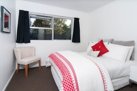 Photo of property in 29 Hollyhock Place, Browns Bay, Auckland, 0630