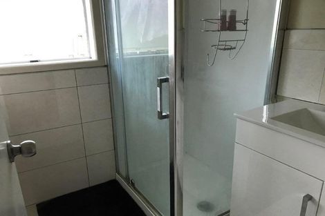 Photo of property in 4 Grande Vue Road, Papatoetoe, Auckland, 2025