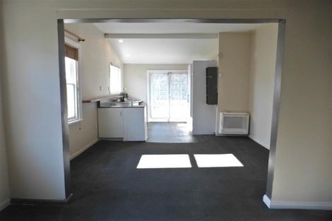 Photo of property in 15 Manning Place, Woolston, Christchurch, 8023