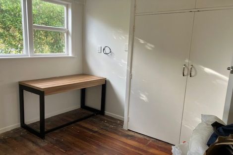 Photo of property in 48 Huntingdon Street, Northland, Wellington, 6012