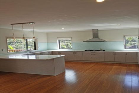 Photo of property in 114 Tamahere Drive, Glenfield, Auckland, 0629