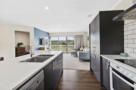 Photo of property in 17 The Sounding, Whitby, Porirua, 5024