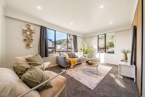 Photo of property in 17 Cleland Crescent, Naenae, Lower Hutt, 5011