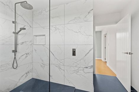 Photo of property in 10 Solar Way, Langs Beach, 0582