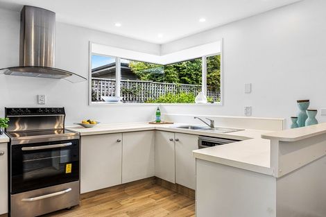 Photo of property in 118 Aorangi Road, Bryndwr, Christchurch, 8053