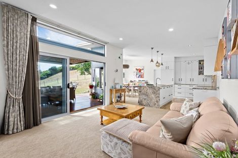 Photo of property in 62 Mccallum Drive, Sandspit, Warkworth, 0982