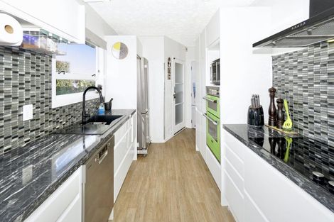 Photo of property in 37 Harris Street, Te Puke, 3119