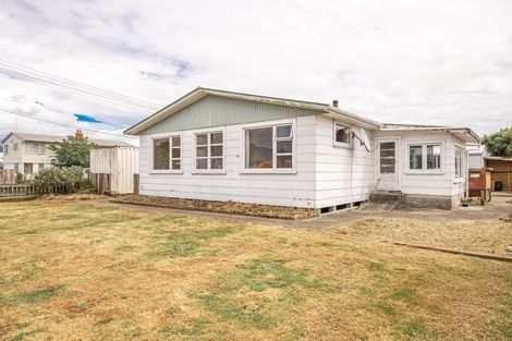 Photo of property in 132 Peel Street, Westport, 7825