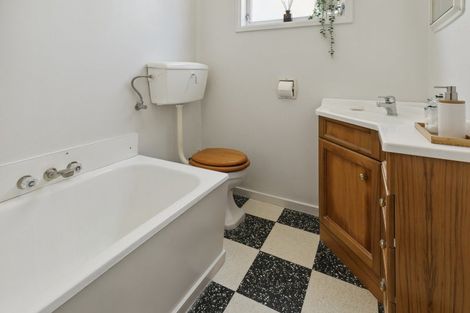 Photo of property in 32 Liffey Street, Island Bay, Wellington, 6023
