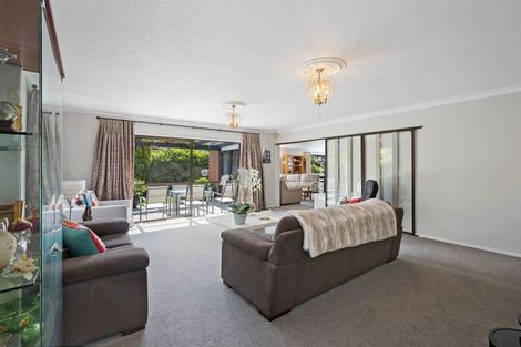 Photo of property in 21 Cricklewood Place, Avonhead, Christchurch, 8042