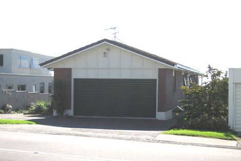 Photo of property in 2/37 Takutai Avenue, Half Moon Bay, Auckland, 2012