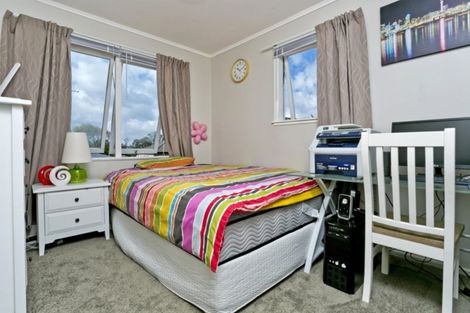 Photo of property in 42 Lyttelton Avenue, Forrest Hill, Auckland, 0620