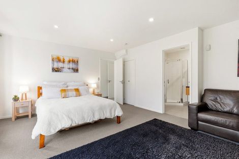 Photo of property in 2 Bridesdale Drive, Lake Hayes, Queenstown, 9304