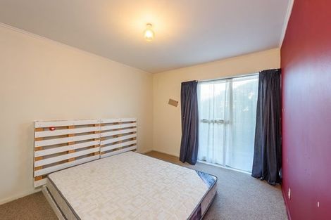 Photo of property in 105f4 Apu Crescent, Lyall Bay, Wellington, 6022