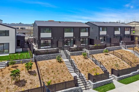 Photo of property in 48 Huri Street, Mangere Bridge, Auckland, 2022