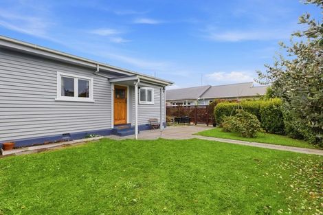 Photo of property in 24 Birdwood Avenue, Beckenham, Christchurch, 8023