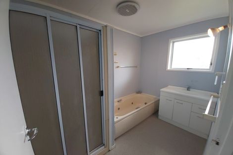 Photo of property in 62 Kia Ora Road, Beach Haven, Auckland, 0626