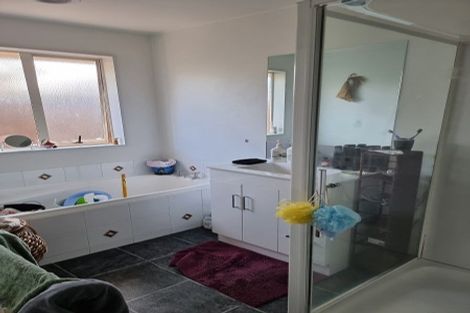 Photo of property in 18 Sea Eagles Place, North New Brighton, Christchurch, 8083