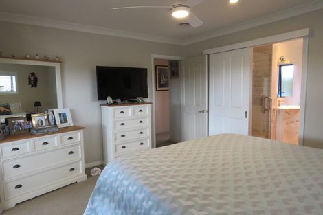 Photo of property in 48 Cannon Drive, Kerikeri, 0230