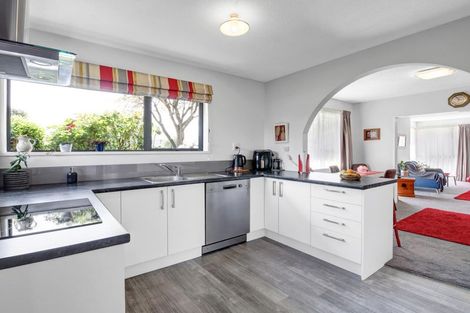 Photo of property in 1/14 Gatonby Place, Avonhead, Christchurch, 8042