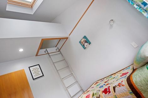 Photo of property in 28 Owen Place, Omokoroa, 3114