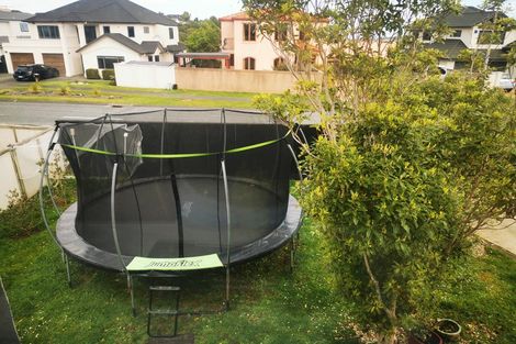 Photo of property in 10 Waterhouse Drive, Brooklyn, Wellington, 6021