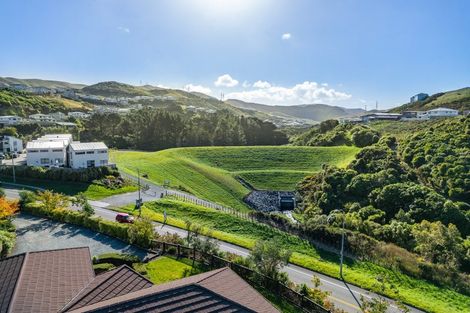 Photo of property in 91 Westchester Drive, Churton Park, Wellington, 6037