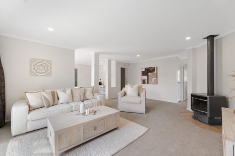 Photo of property in 9 Carrington Drive, Papamoa Beach, Papamoa, 3118