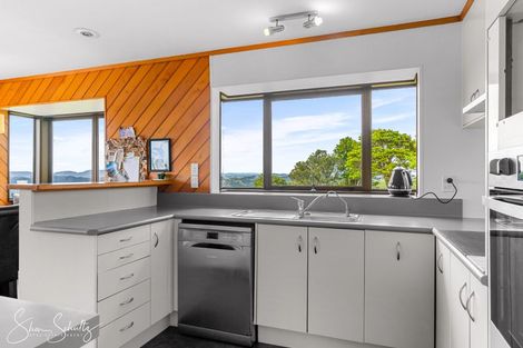 Photo of property in 338 Wairere Road, Waitakere, Henderson, 0782