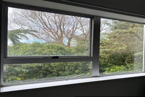 Photo of property in 10 Martin Grove, Normandale, Lower Hutt, 5010