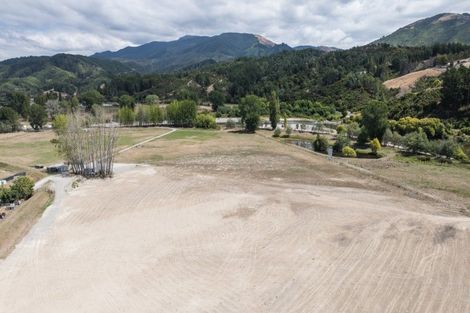 Photo of property in 83 Douglas Road, Motueka, 7196