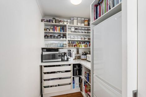 Photo of property in 14 Corlett Road, Plimmerton, Porirua, 5026