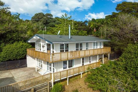 Photo of property in 100 Manganese Point Road, Tamaterau, Whangarei, 0174