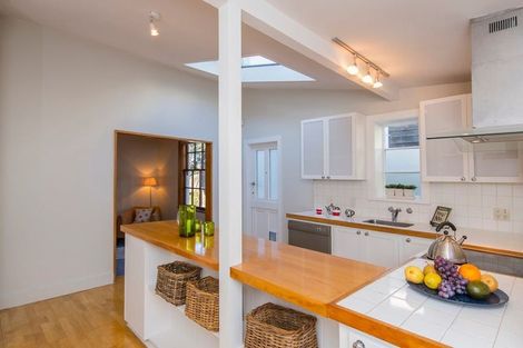 Photo of property in 7a Cottleville Terrace, Thorndon, Wellington, 6011
