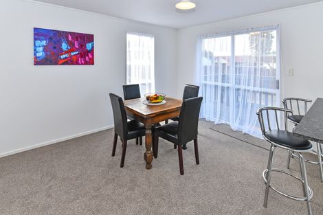 Photo of property in 2/53 Browns Road, Manurewa, Auckland, 2102