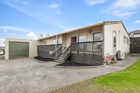 Photo of property in 56 Makora Road, Massey, Auckland, 0614