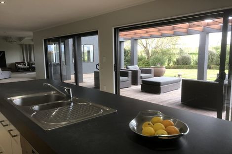 Photo of property in 470 Porangahau Road, Waipukurau, 4282