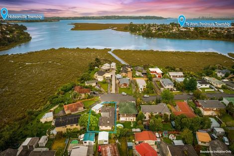 Photo of property in 24 Realm Place, Massey, Auckland, 0614