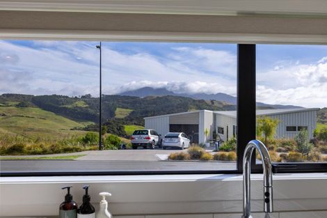 Photo of property in 101 Rangitahi Road, Raglan, 3225