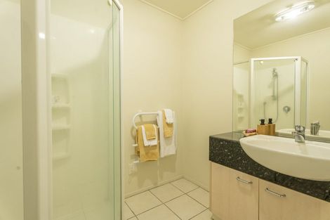 Photo of property in 5/9 Broderick Road, Johnsonville, Wellington, 6037