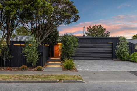 Photo of property in 3 Chilton Drive, Mairehau, Christchurch, 8052